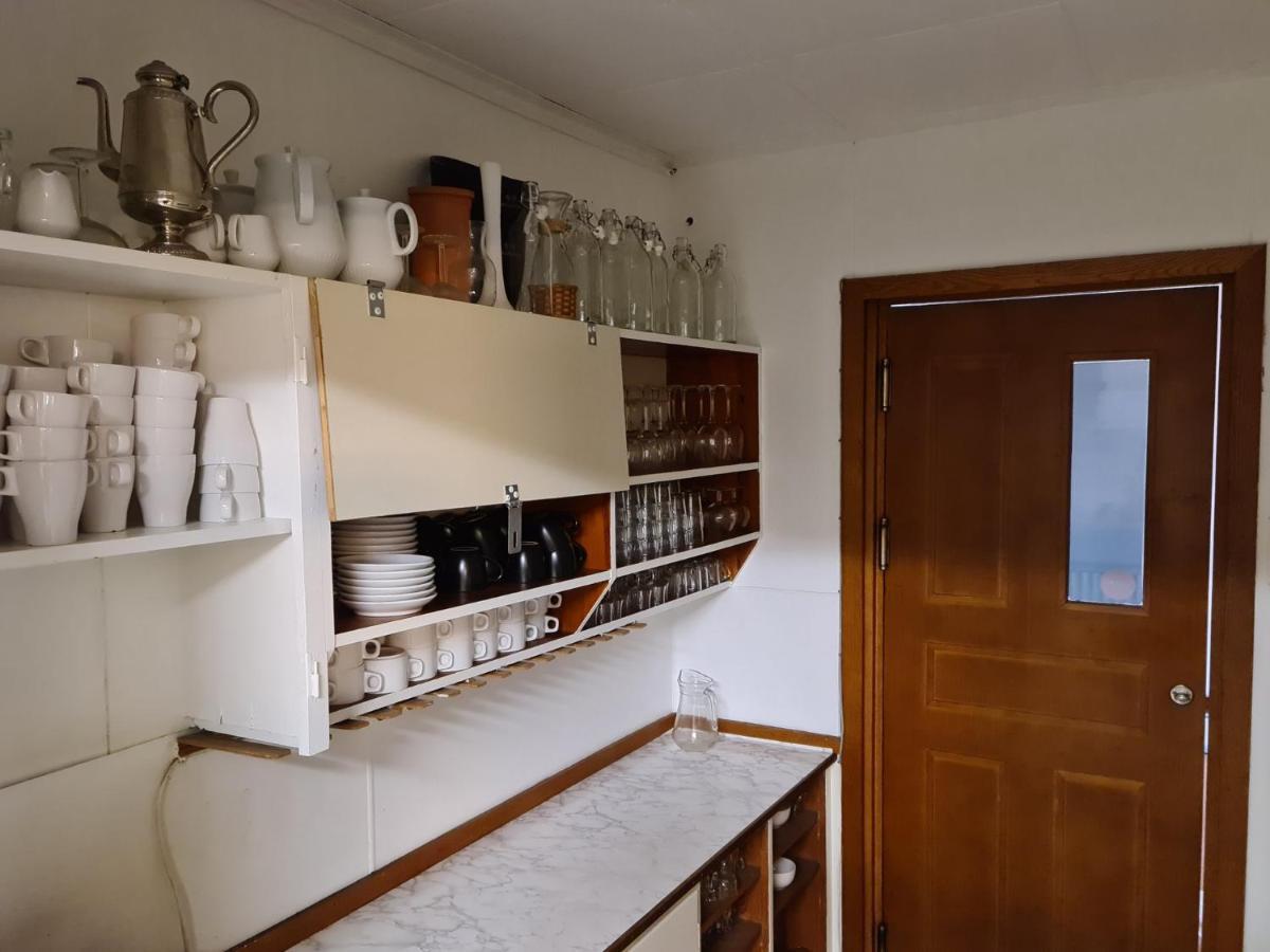 Brukshotellet Oeland - Vandrarhem Degerhamn Ngoại thất bức ảnh